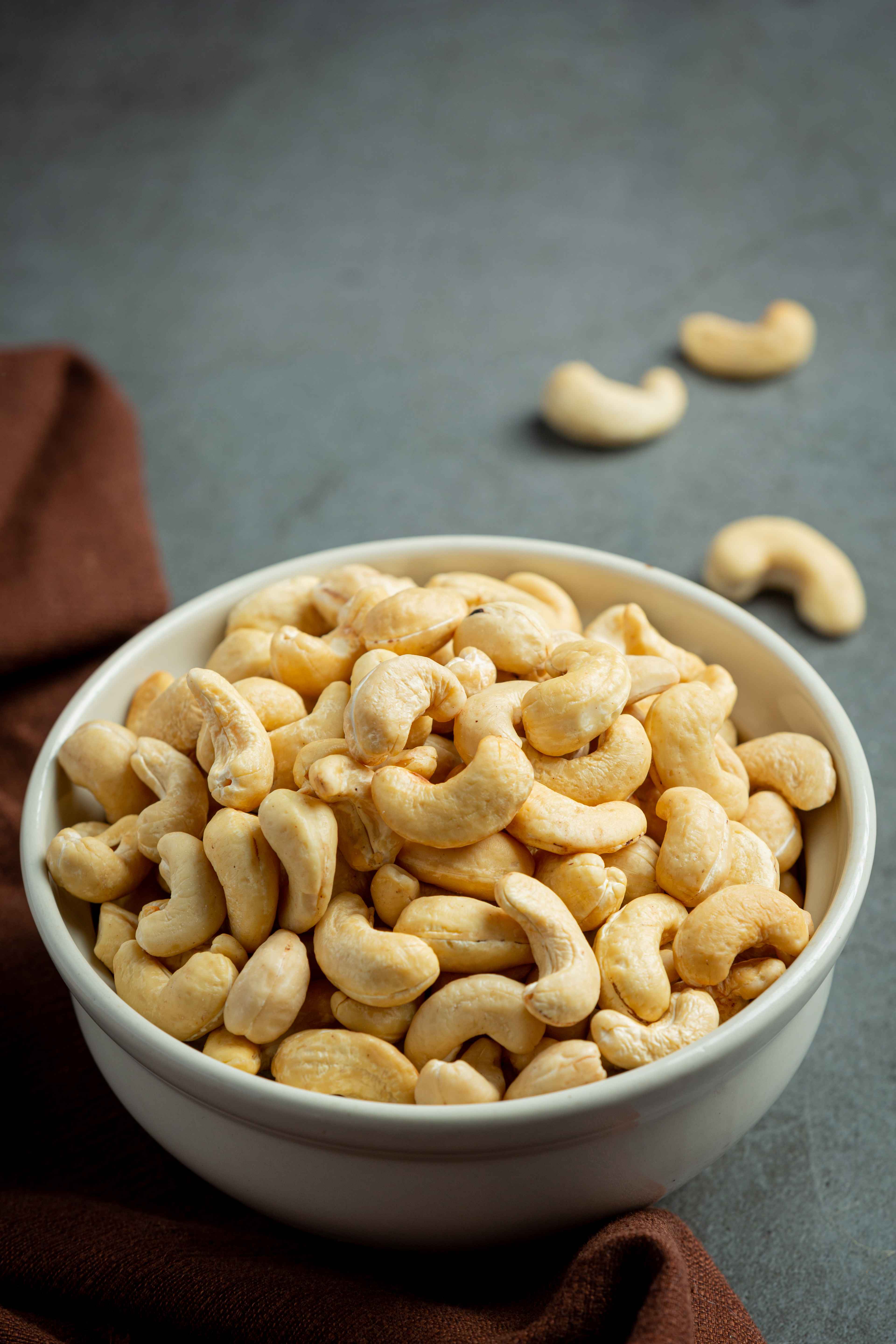 Raw Cashew Nuts — photo 2